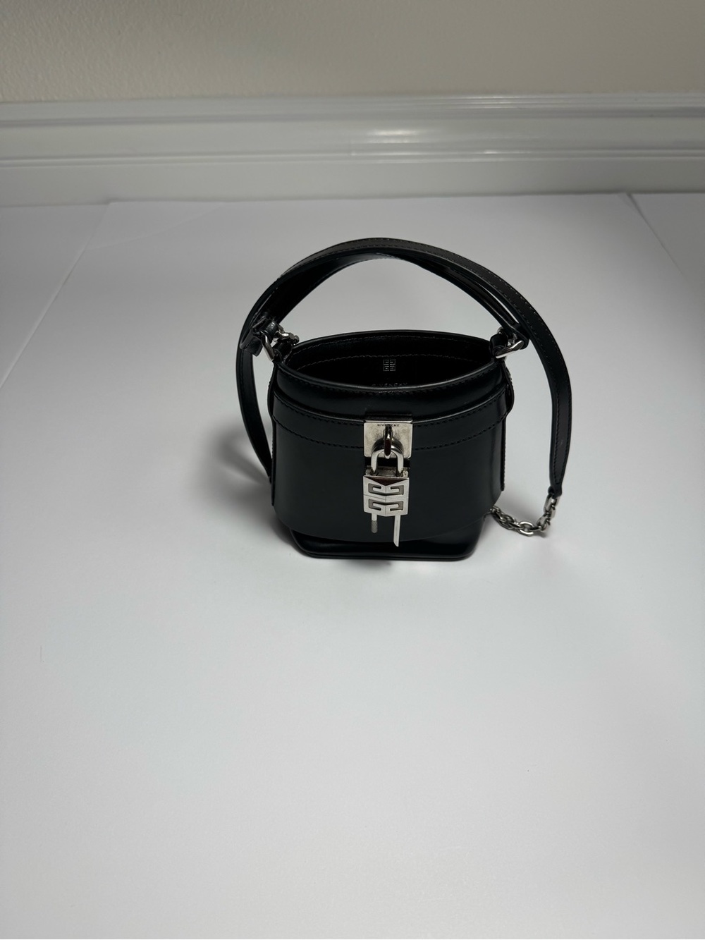 Givenchy Mini Shark Lock Bucket Bag - Picture 4 of 16